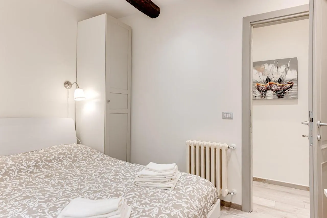 Oltrarno Dreaming Apartment Florence 0*,  Italy