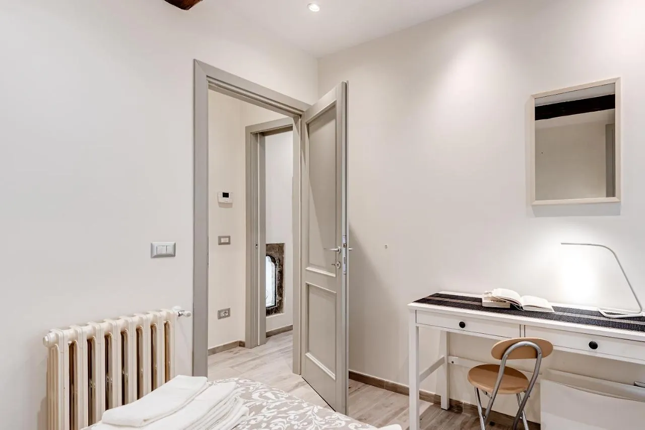 Oltrarno Dreaming Apartment Florence