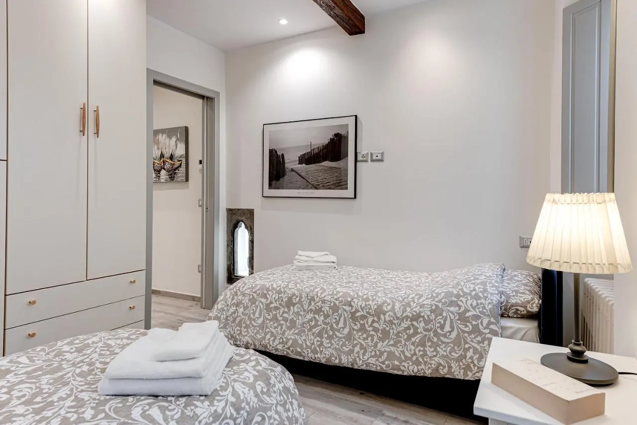 Oltrarno Dreaming Apartment Florence