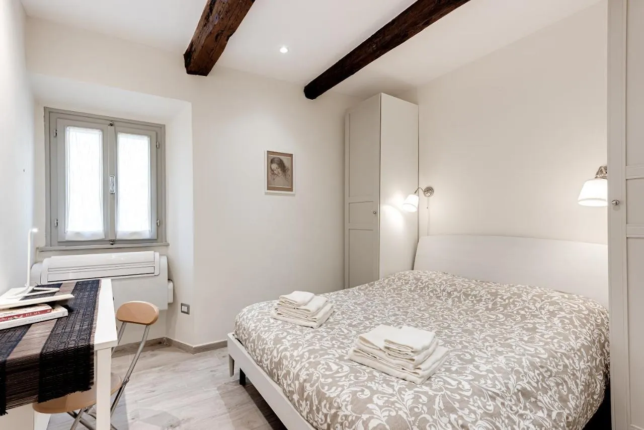 Oltrarno Dreaming Apartment Florence